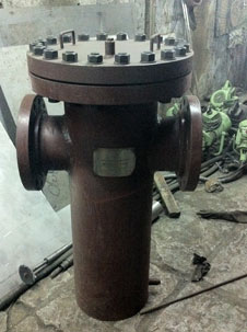 BUCKET TYPE STRAINERS FLANGED ENDS